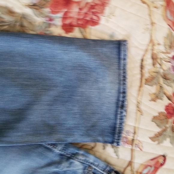 Silver Jeans - Picture 2 of 4